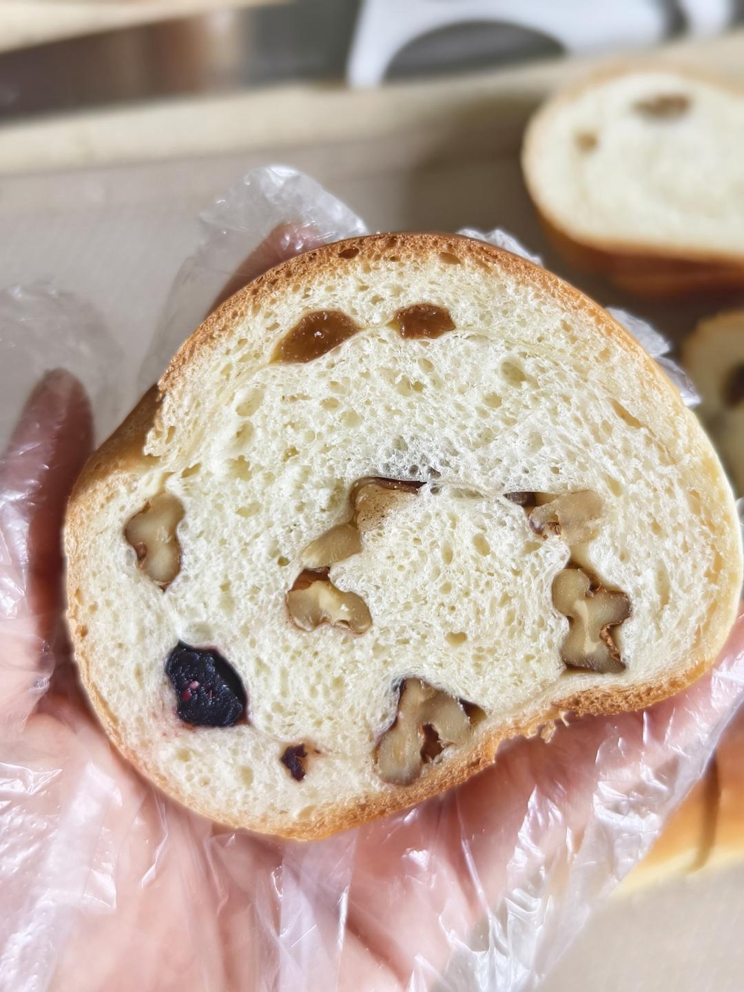 大列巴面包（欧包）（口感耐嚼，满满的坚果香）