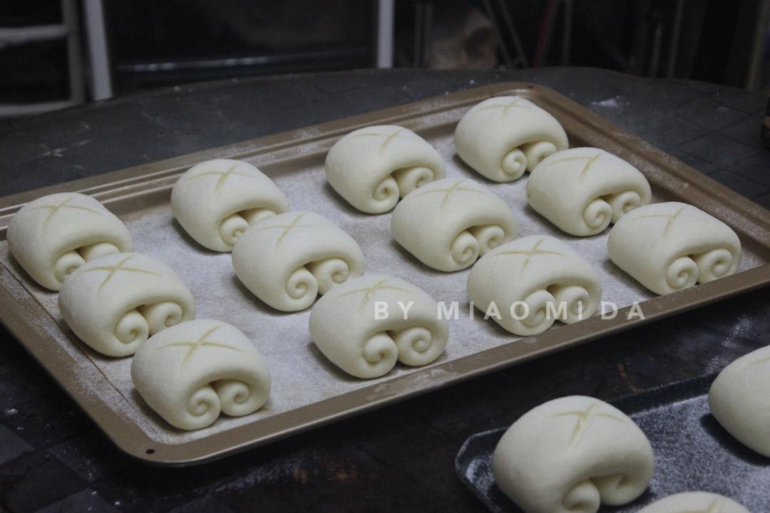 『软噗噗的牛奶卷』
