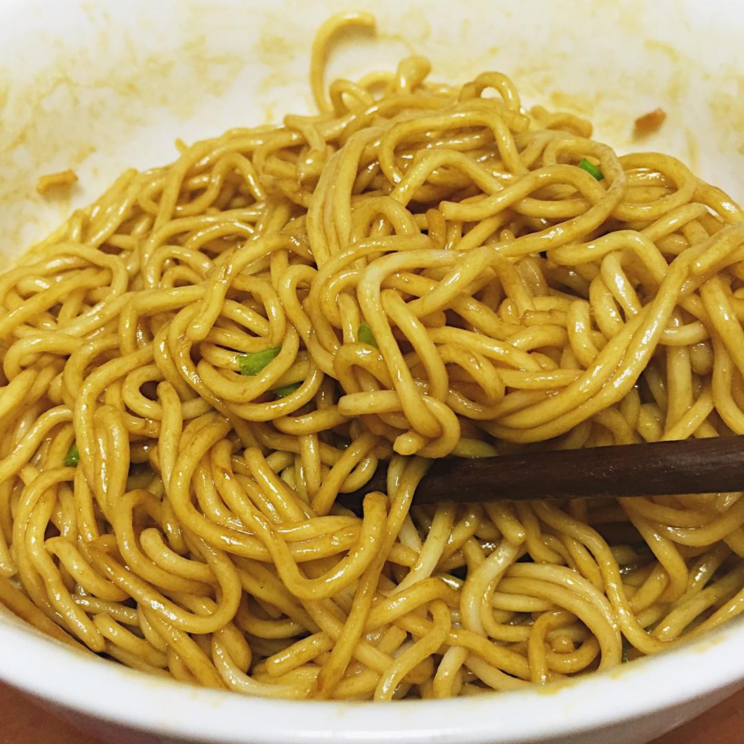 葱油拌面Spring Onion Noodles