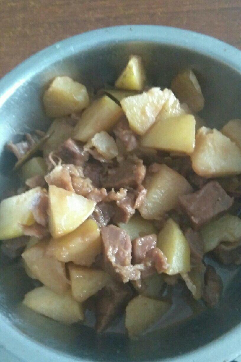 土豆炖牛肉