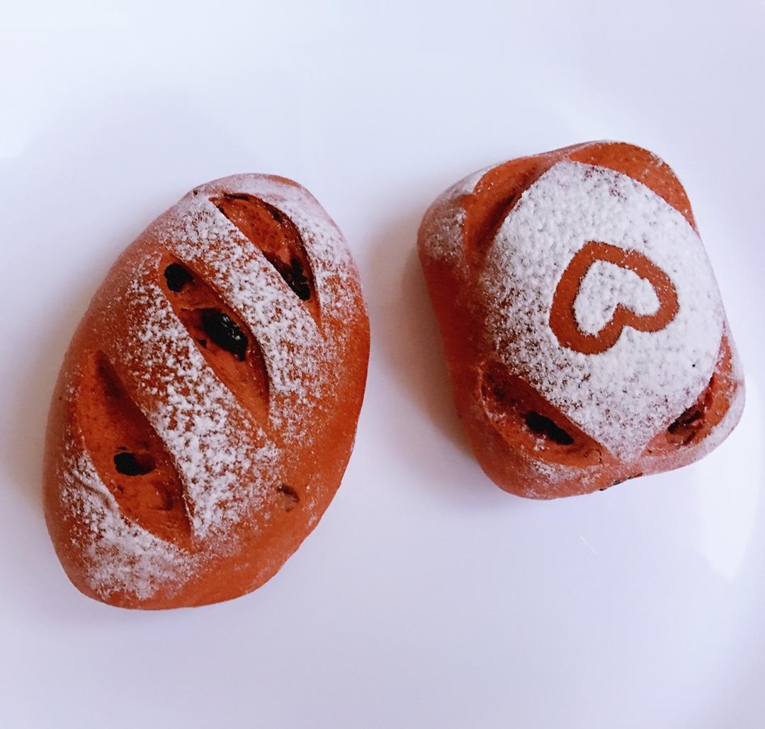 红曲蔓越莓小面包