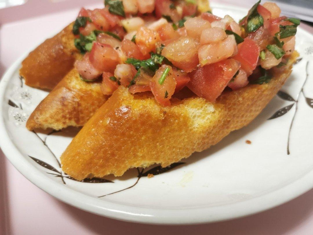 意式烤面包片（bruschetta)