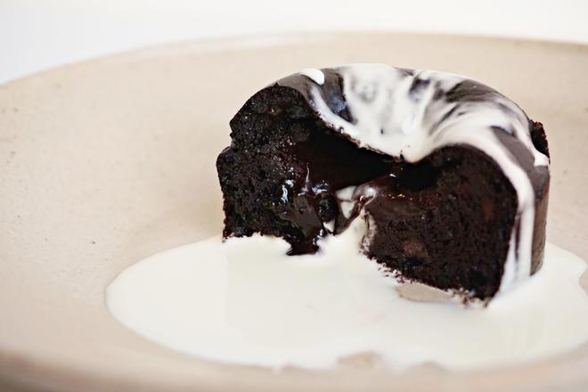 【生酮】巧克力熔岩蛋糕的做法