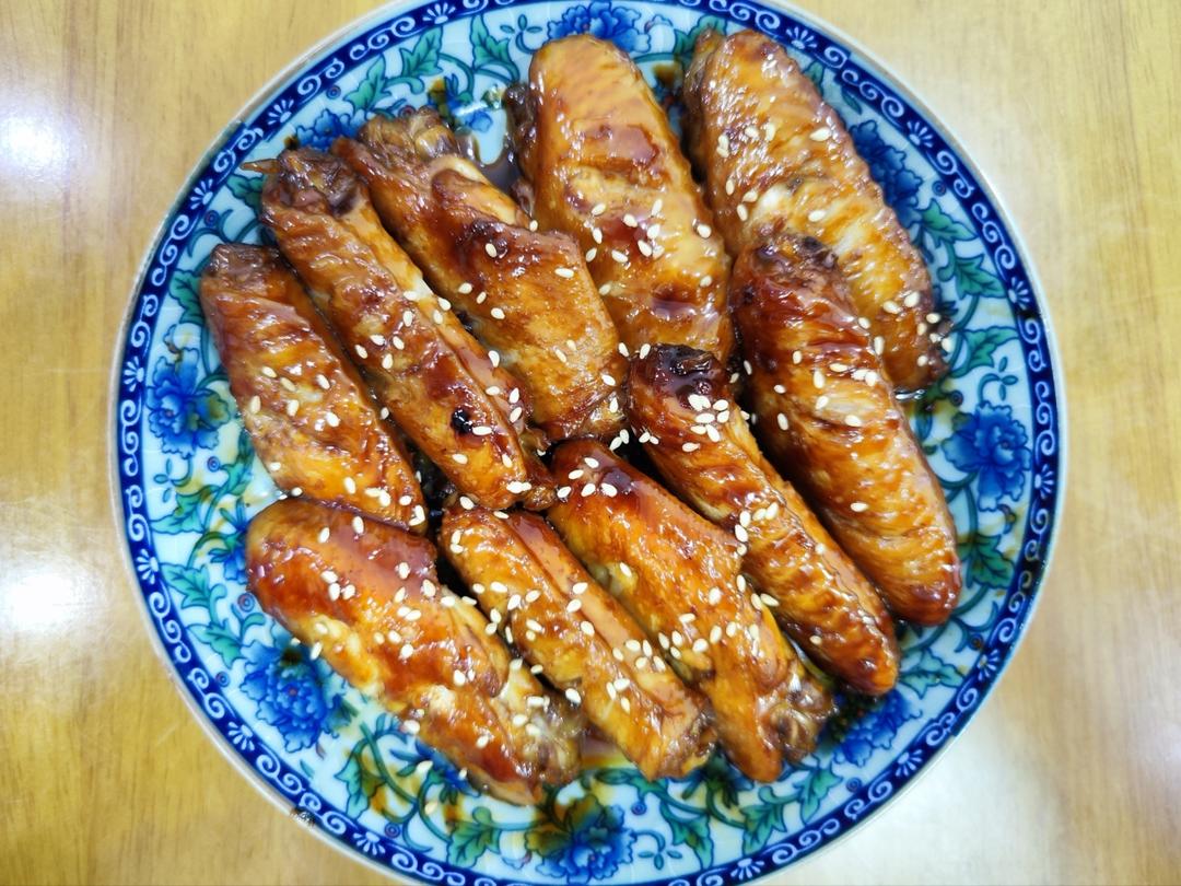 厨师长教你：“可乐鸡翅”的家常做法，味道鲜嫩可口，先收藏起来