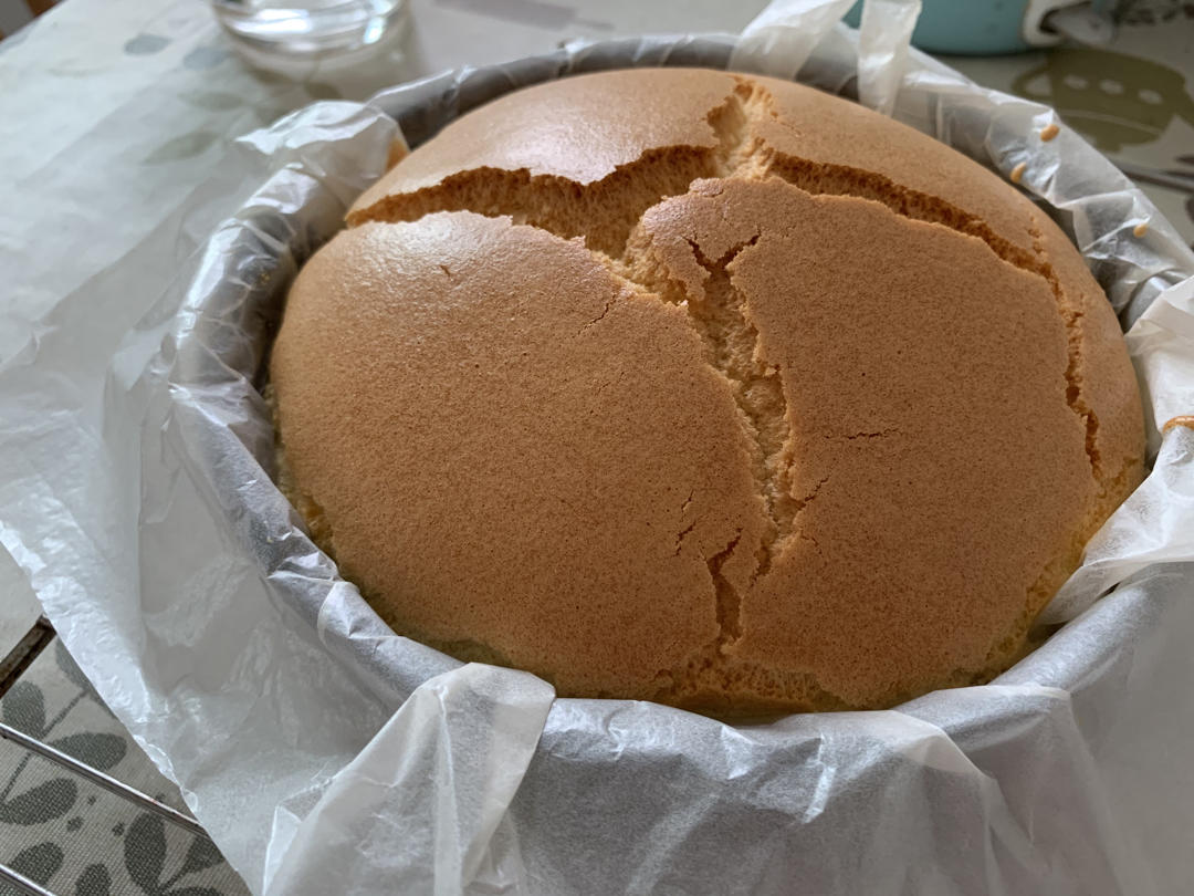 超超超柔软的咸蛋黄芝士古早蛋糕!