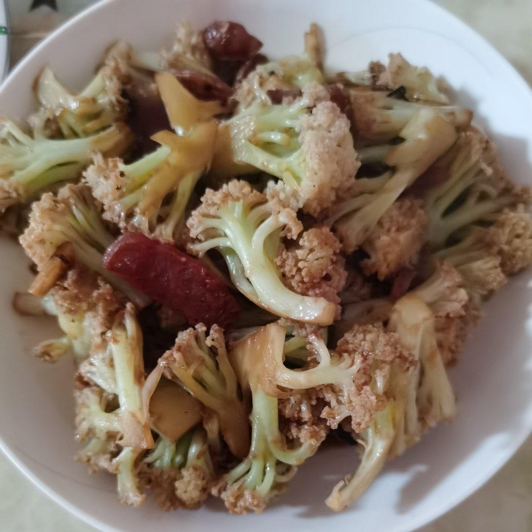 炝炒腊肠花菜