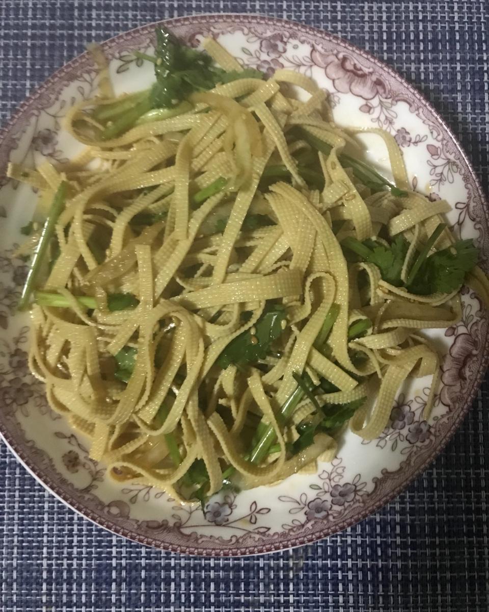 炝拌干豆腐丝