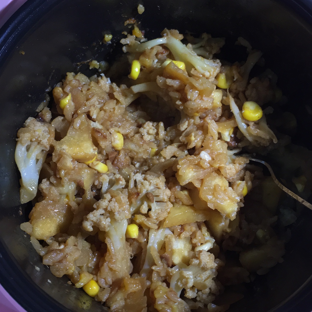土豆焖饭（电饭锅版）