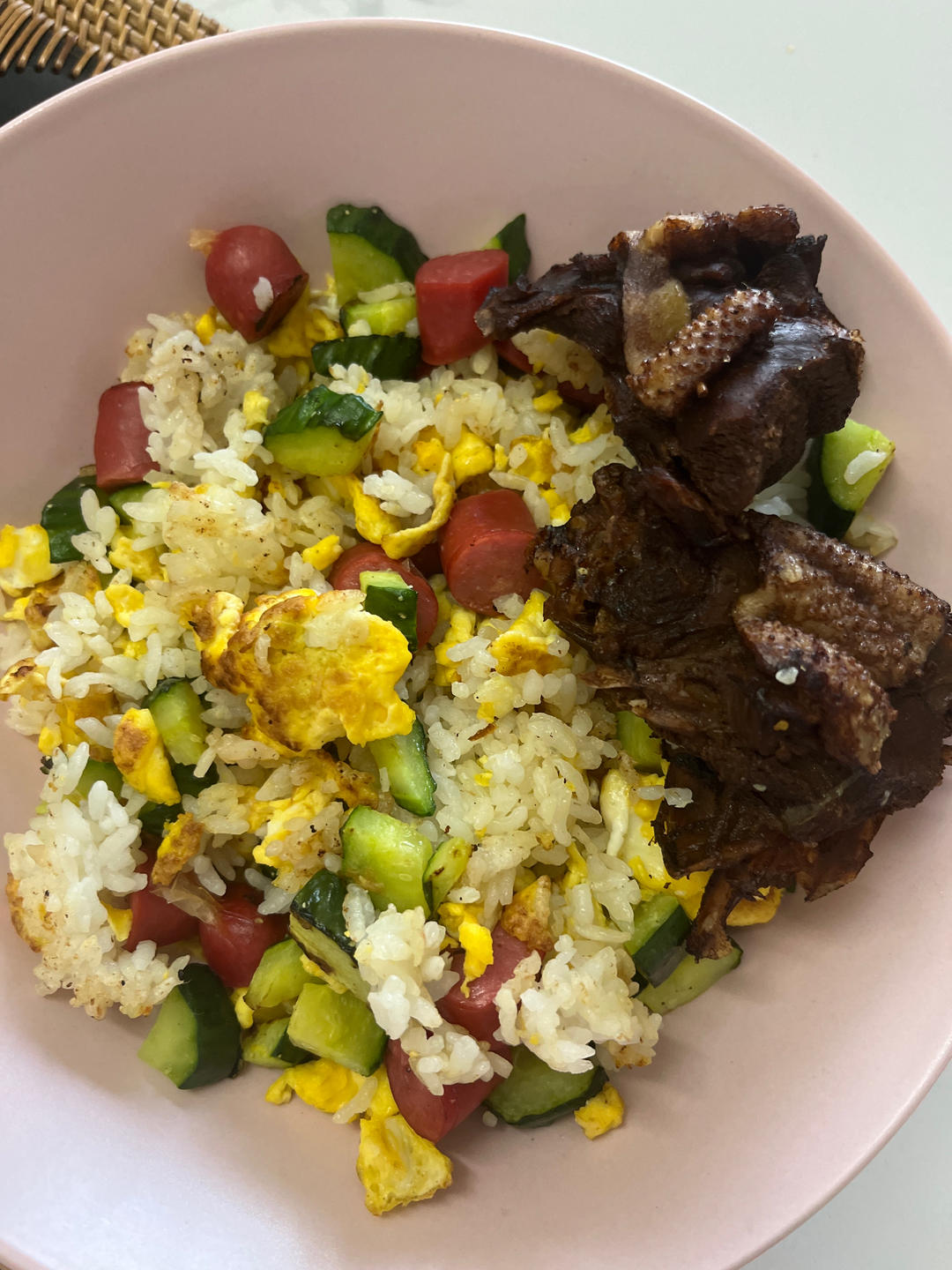 黄瓜鸡蛋火腿肠炒饭