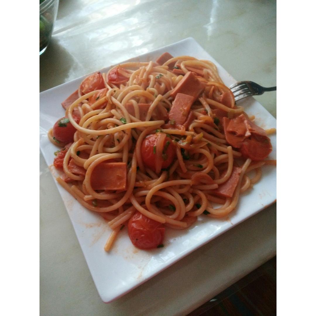 番茄火腿芝士意面