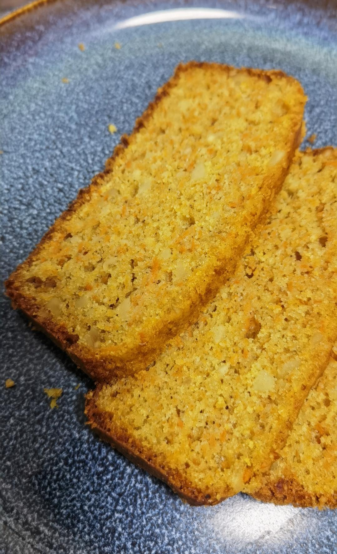 复刻巴黎名店 Rose Bakery 的招牌：英式胡萝卜蛋糕