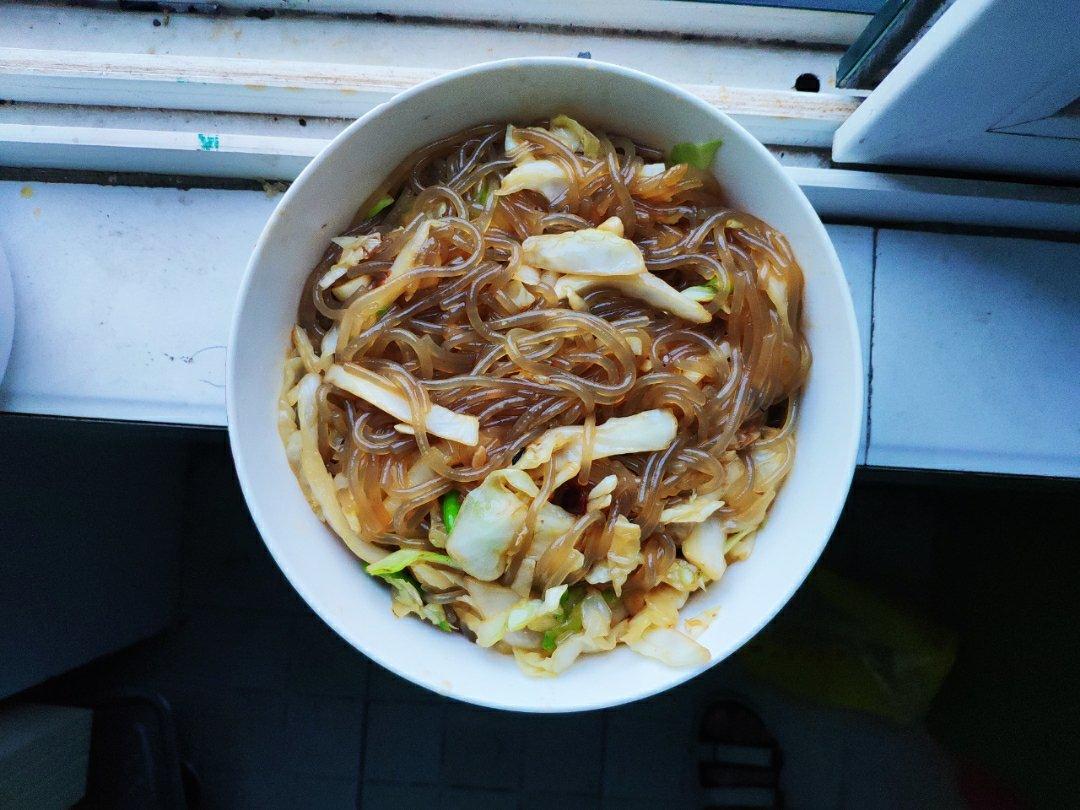 圆白菜炒粉条