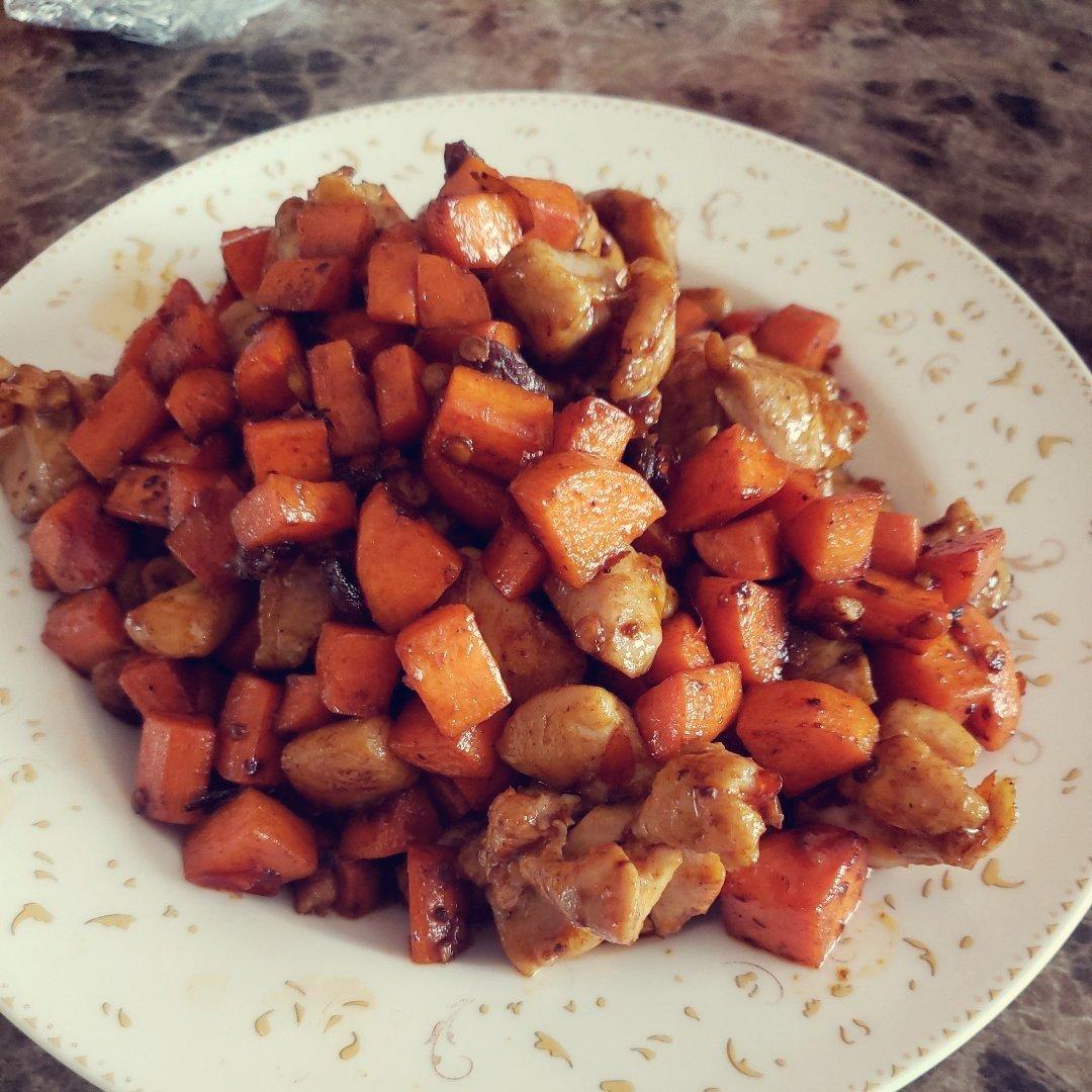 黄瓜胡萝卜鸡块（宫保鸡丁，营养又美味）