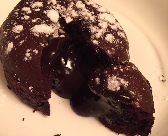 零基础巧克力熔岩蛋糕（1只量）的做法