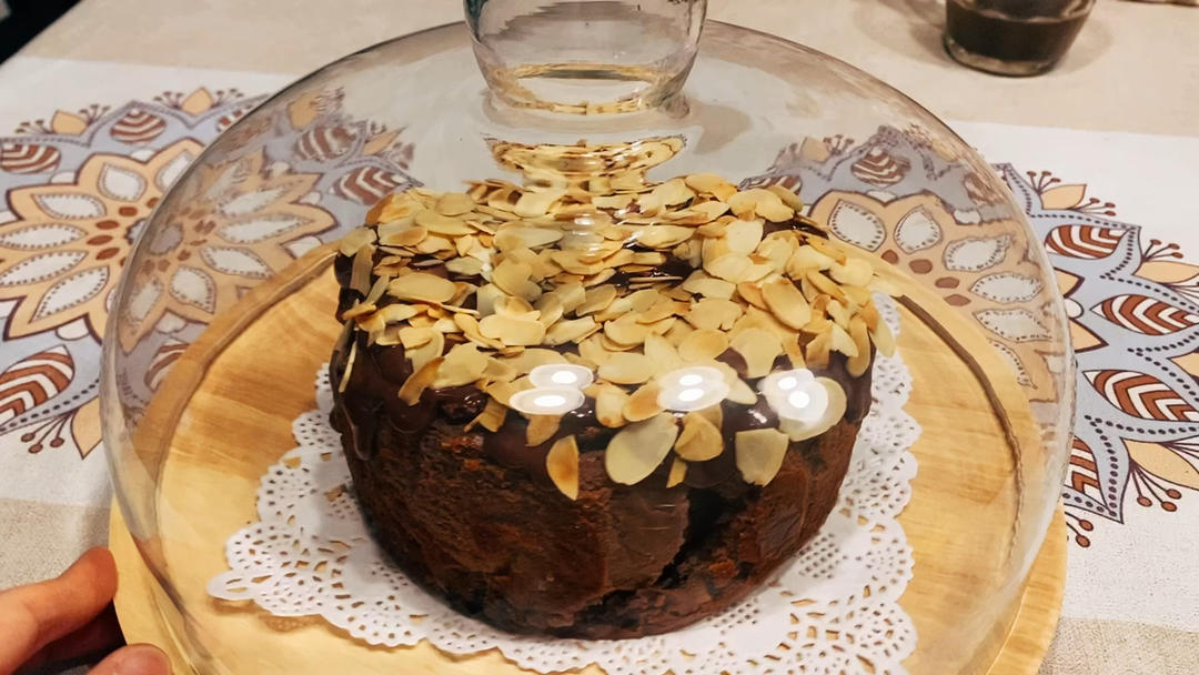 榛果巧克力巴斯克蛋糕