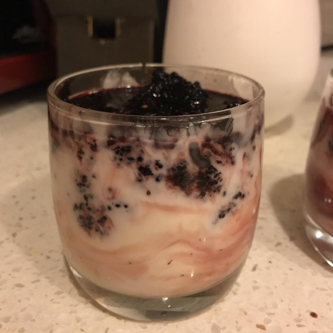 桑葚酸奶