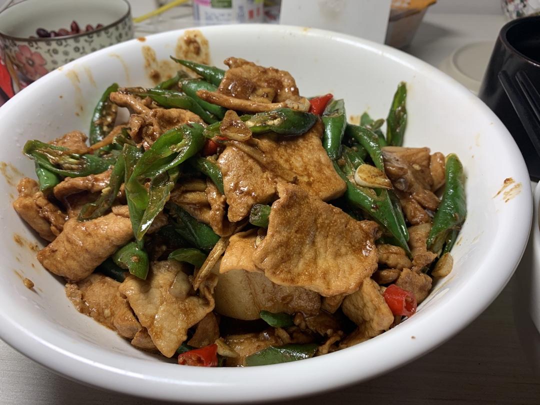 农家小炒肉【记忆中勾魂的油汤】