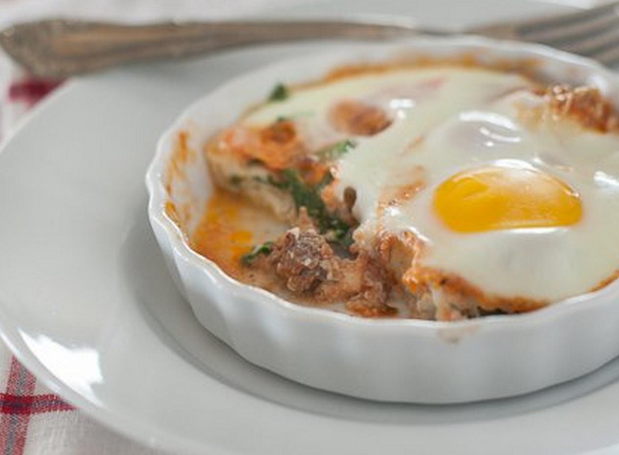 意式香肠蛋盅 Oeufs En Cocotte (Paleo+Gluten Free)的做法