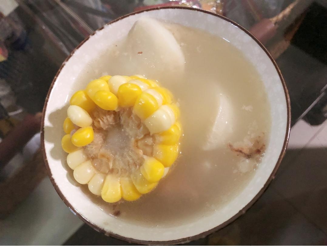 骨头萝卜汤