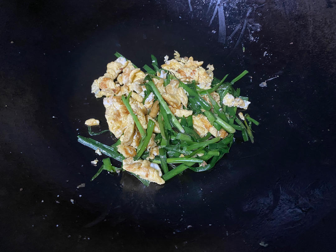 韭菜炒鸡蛋——三分钟快手下饭菜 掌握火候的秘诀