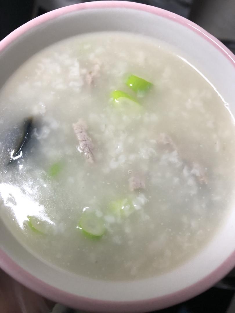 十五分钟快手之香滑皮蛋瘦肉粥(附五分钟电饭煲电压力锅更快捷方法)