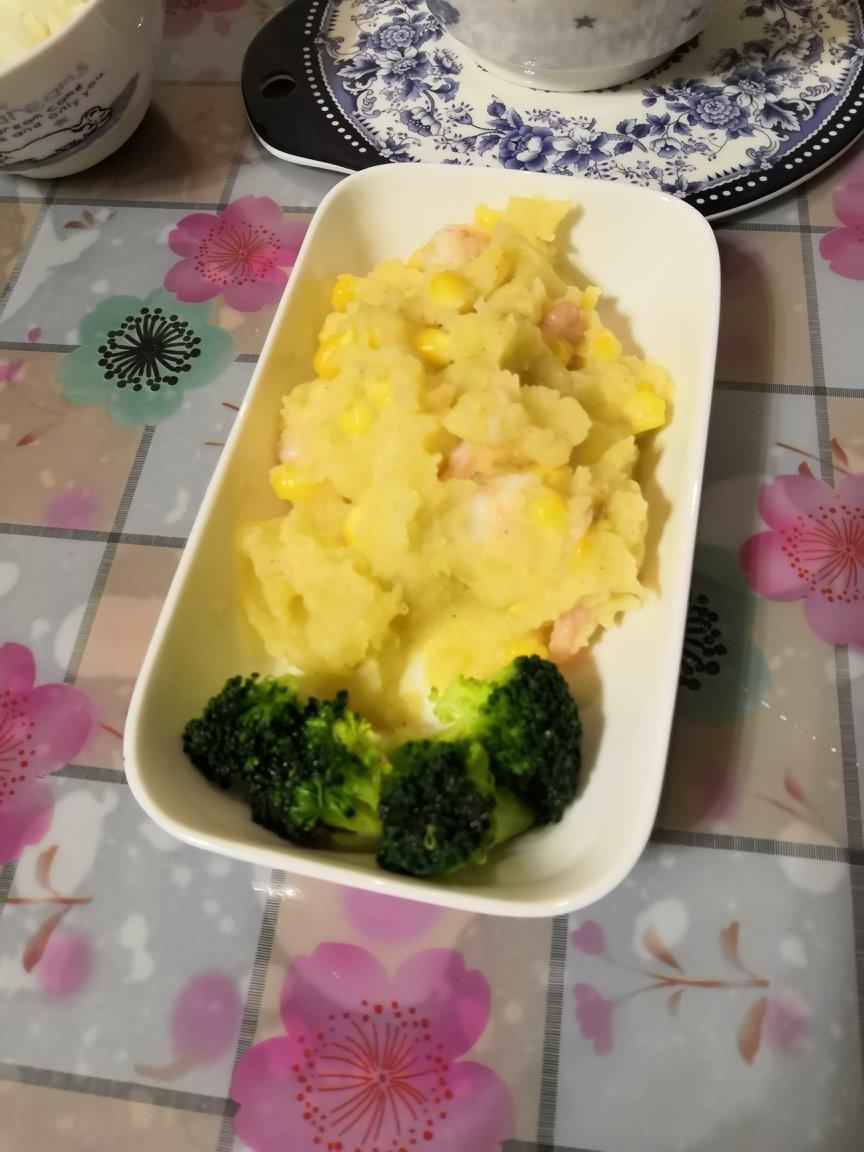 减肥餐：土豆虾仁沙拉