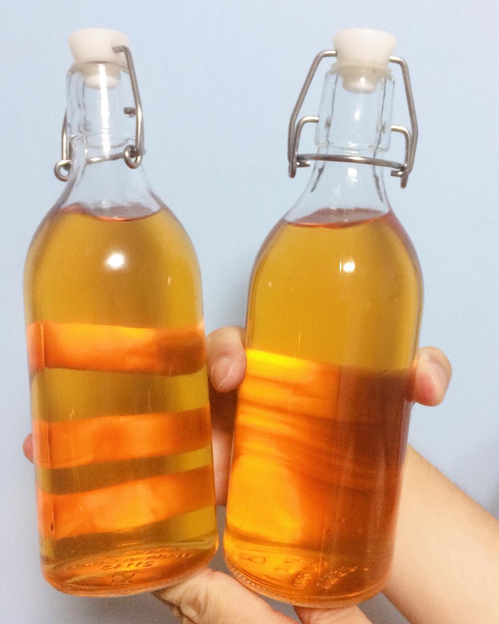 沙滩脚印的美食屋