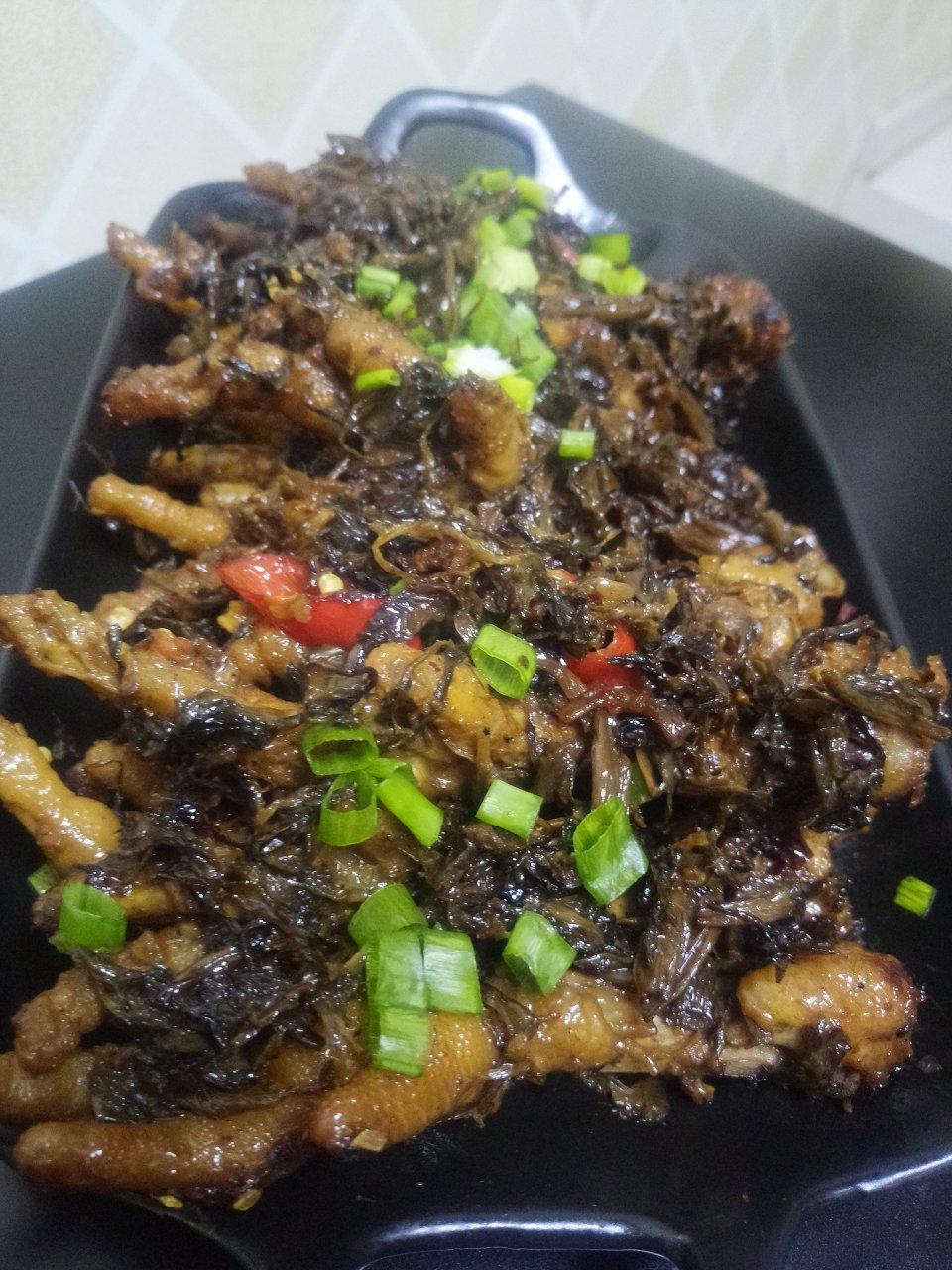 梅干菜烧虎皮凤爪