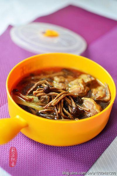 茶树菇煲水鸭汤的做法