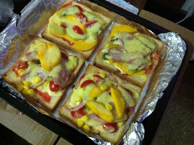 吐司水果小批萨