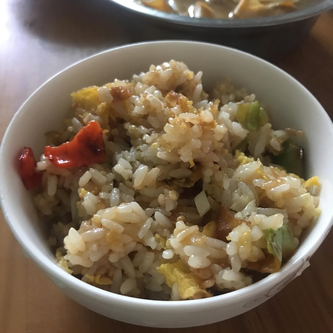 赞熙x做的辣椒鸡蛋炒饭