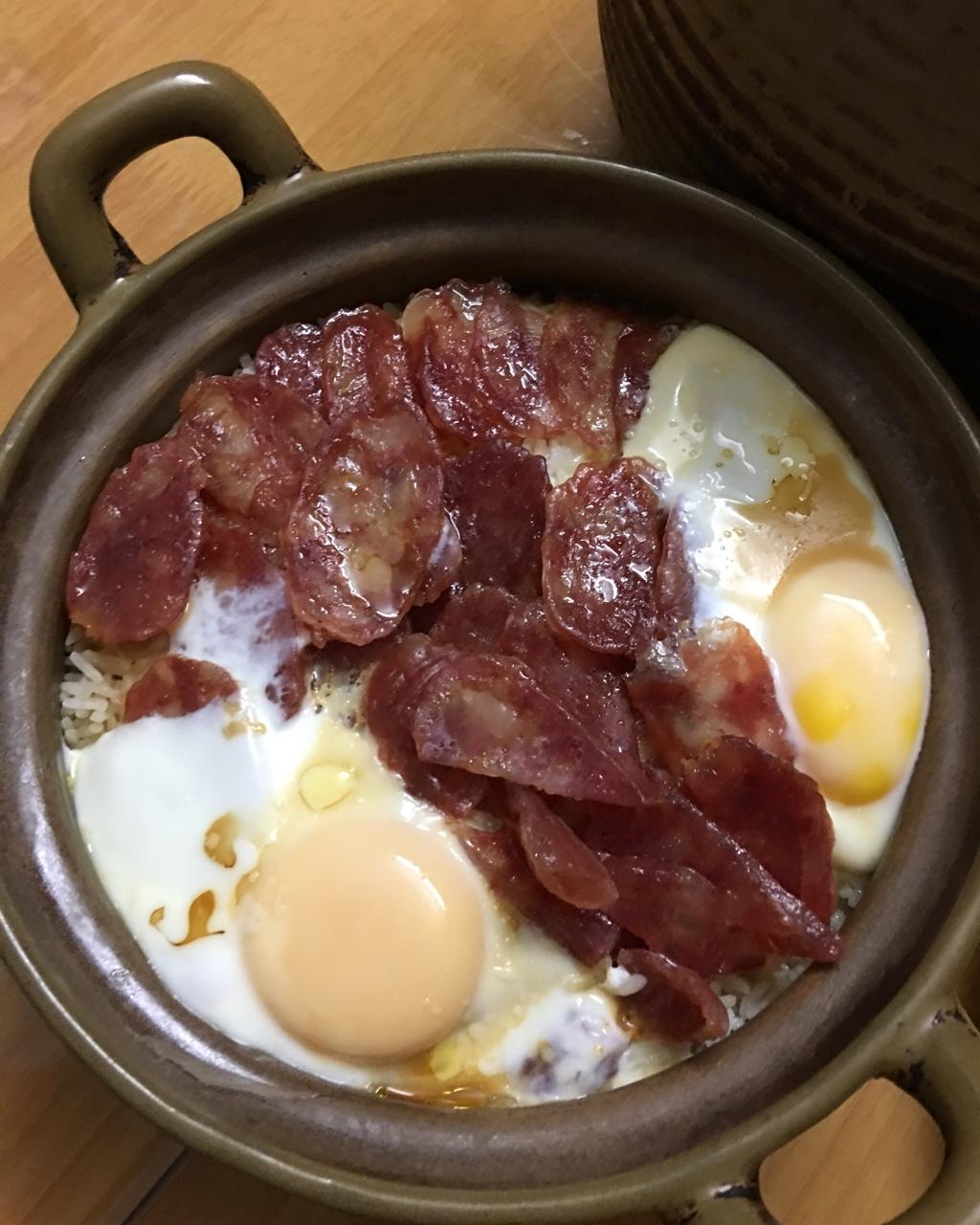 香肠煲仔饭