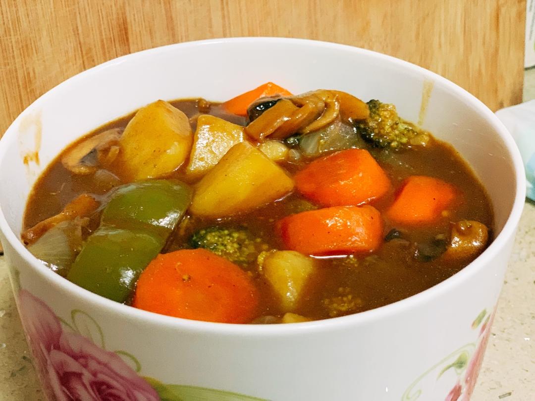 咖喱蔬菜鸡肉块