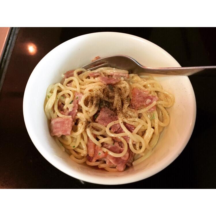 奶油培根意大利面