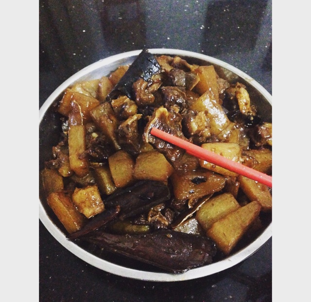 萝卜炖牛腩