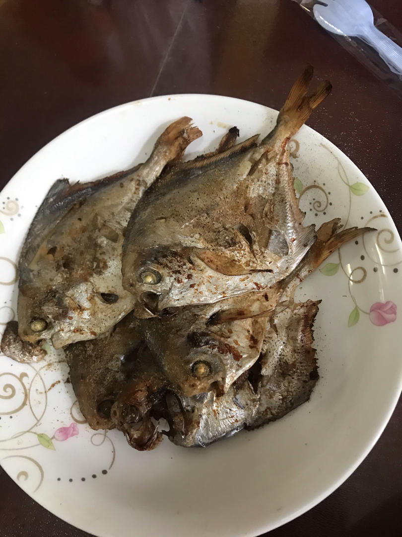 烧烤摊上的烤鱼  烤箱版烤鱼  干烤鱼
