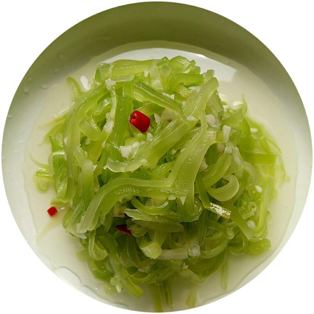 厨师长教你：夏日开胃小菜“凉拌莴笋丝”的家常做法，简单易学赶紧收藏吧