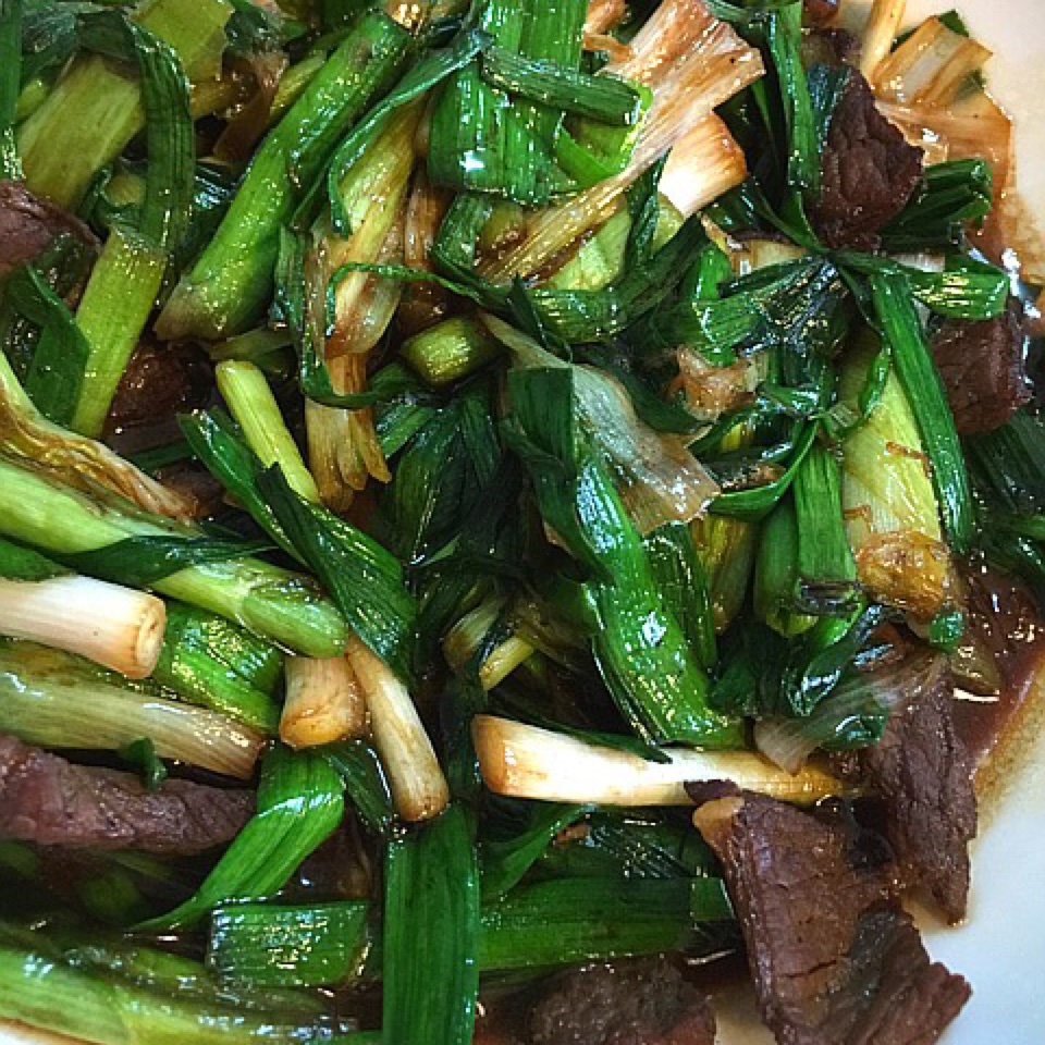 云厨房gege做的牛肉炒大蒜