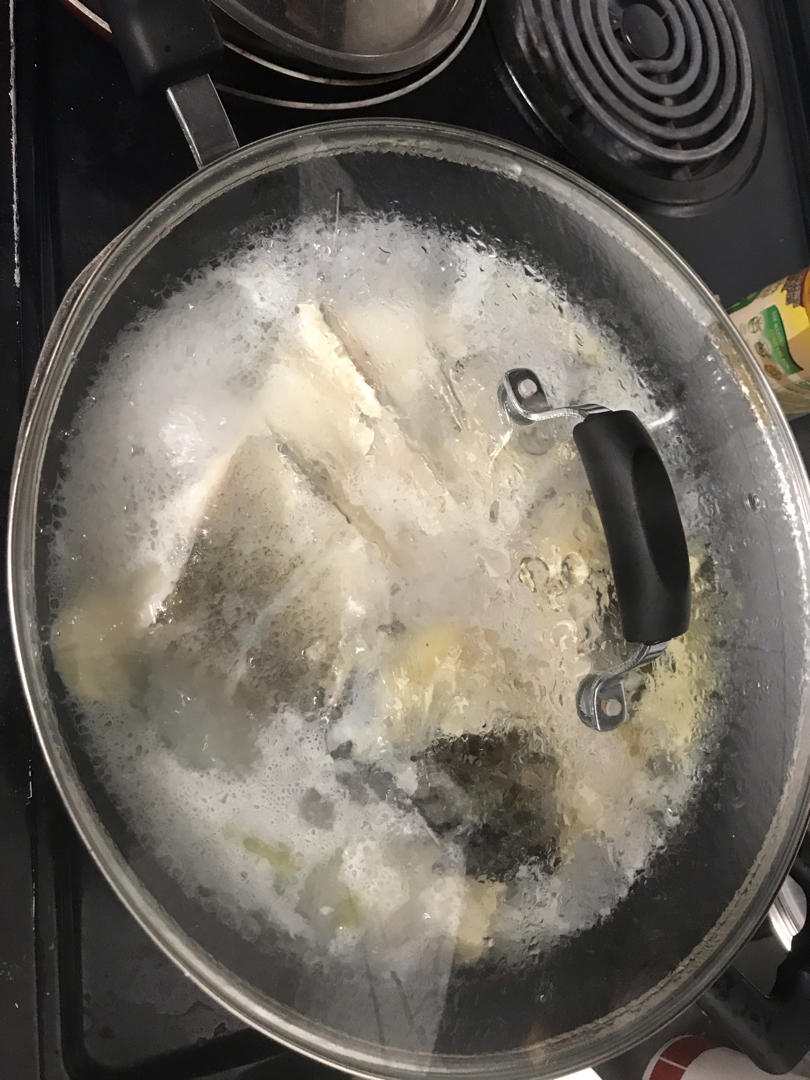 鱼头豆腐汤
