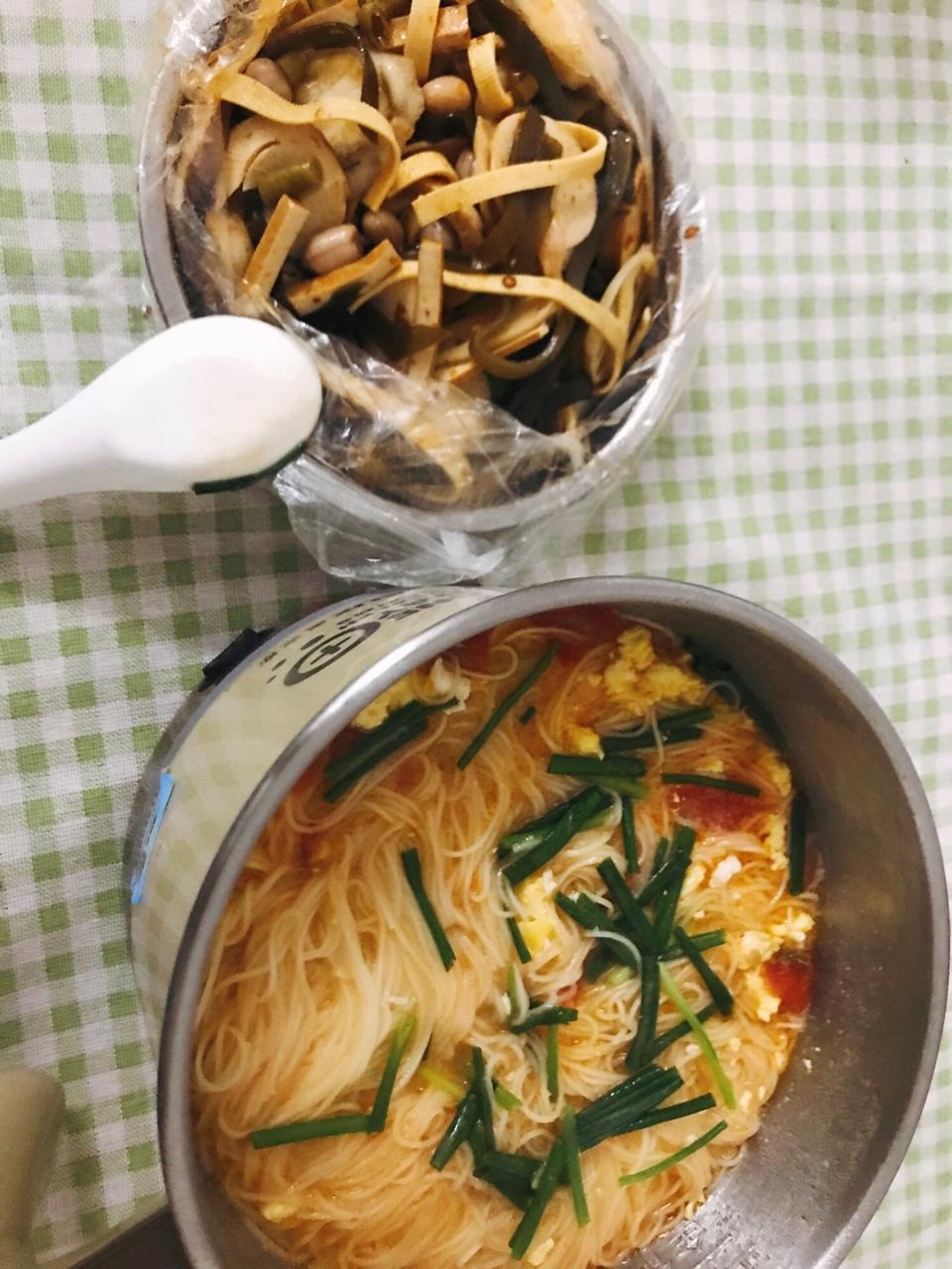 超美味浓郁汤汁番茄煎蛋面