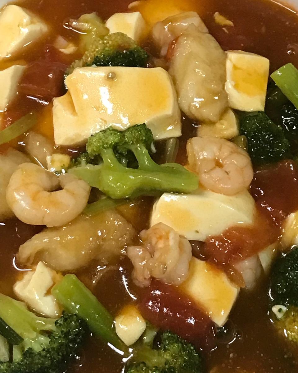 番茄金针菇巴沙鱼（龙利鱼）
