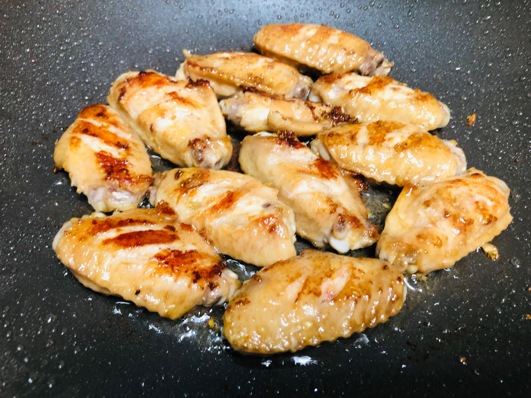 妈妈家的味道，吃了停不下来的红烧鸡翅