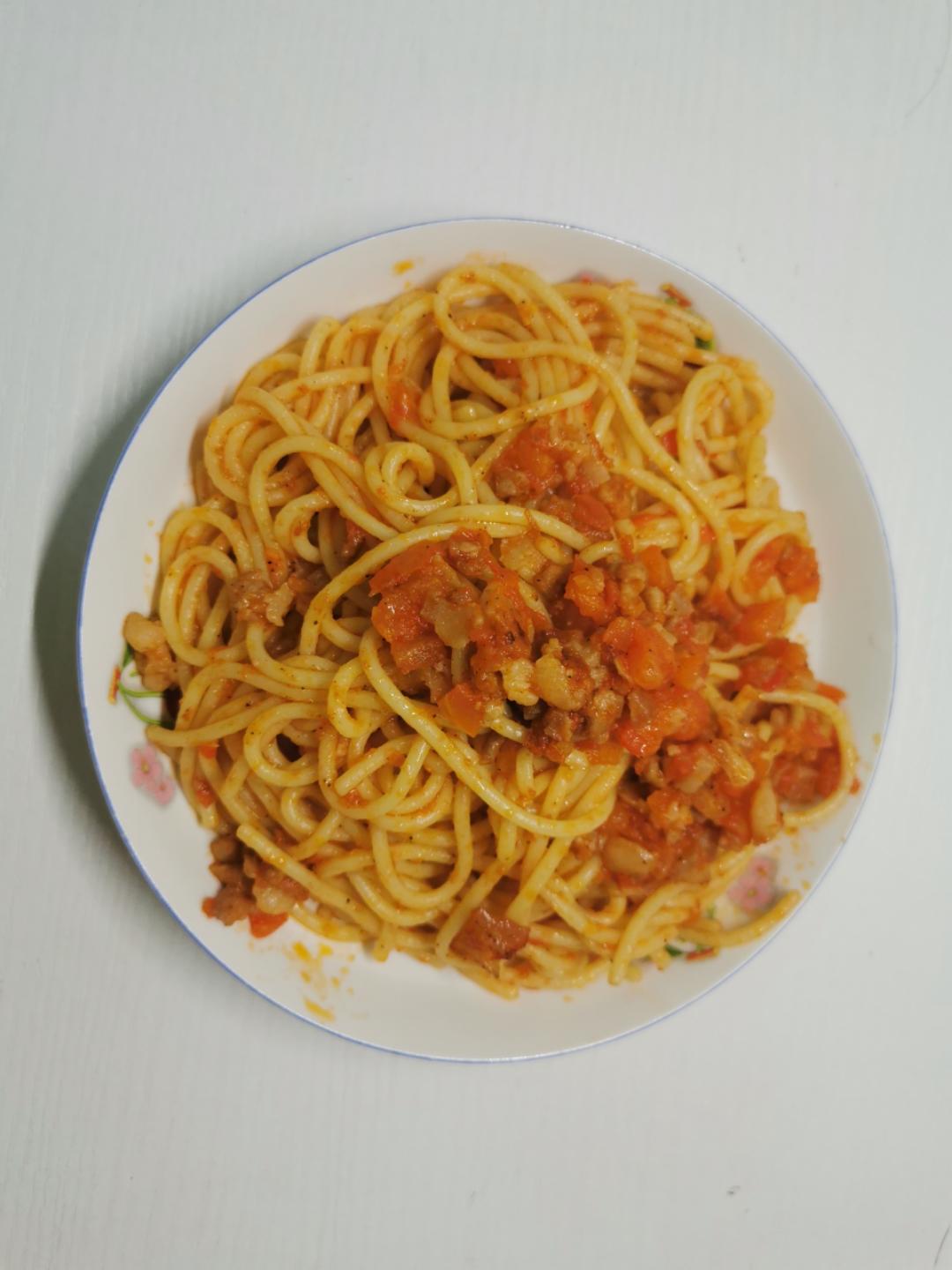 番茄肉酱意大利面
