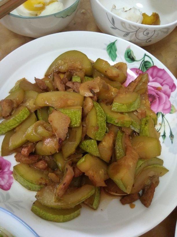 西葫炒肉