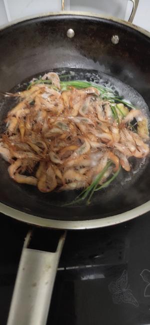 煮河虾的做法 步骤2