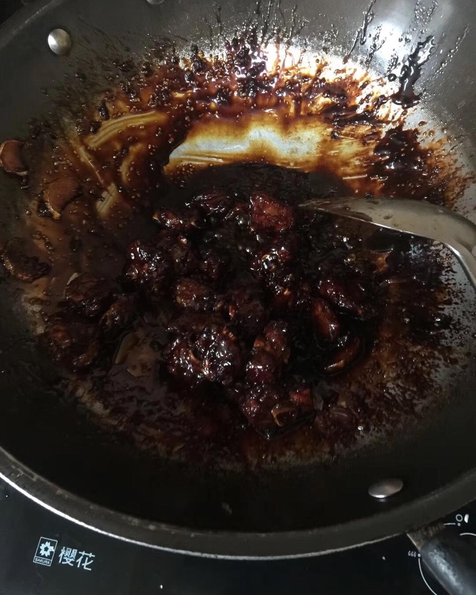 懒人版糖醋排骨-比红烧的更开胃更下饭！