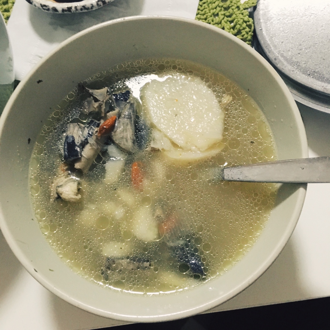山药枸杞乌鸡汤