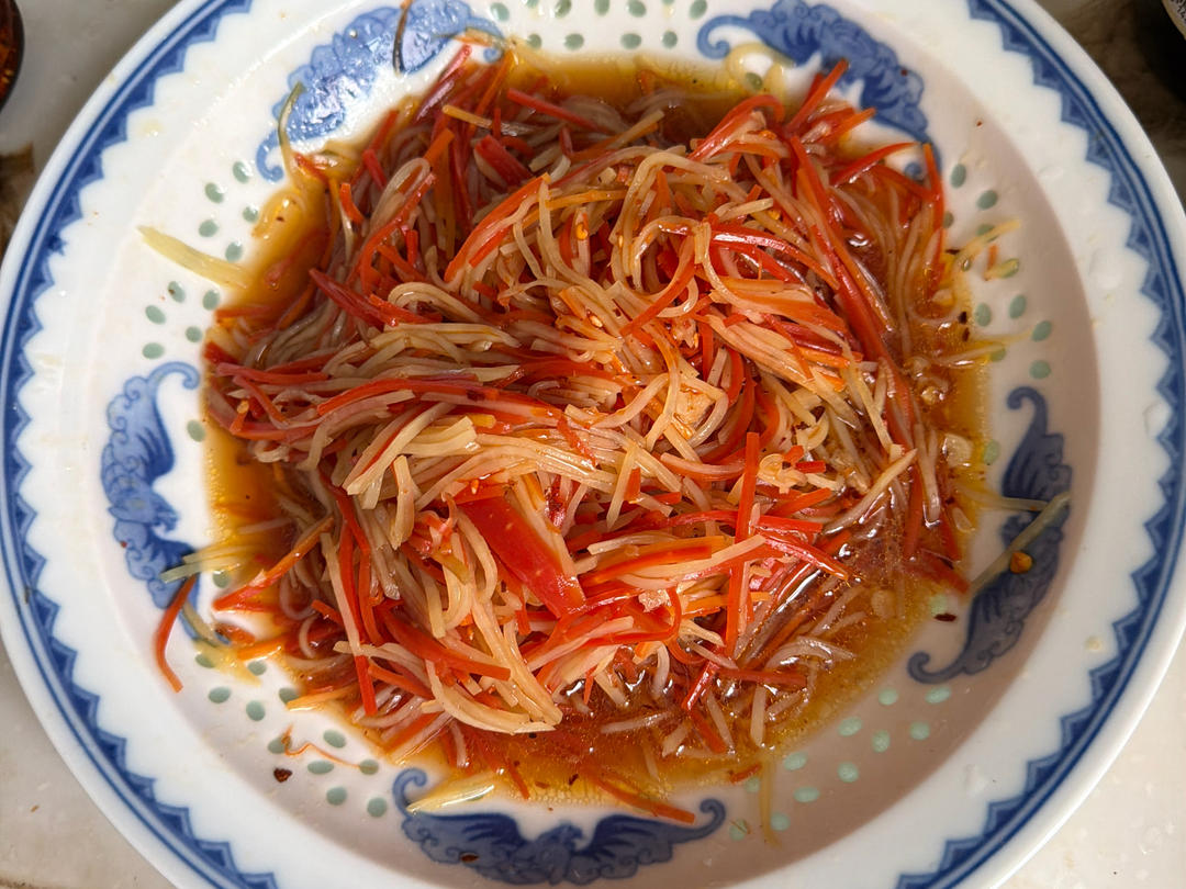 凉拌酸辣土豆丝
