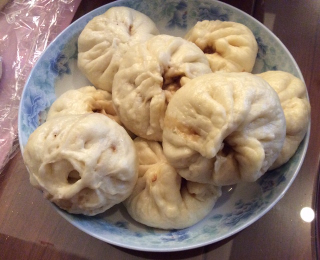 酱肉包子