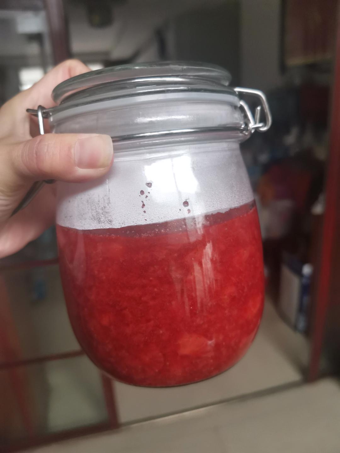 可常温保存一年的酸甜草莓酱